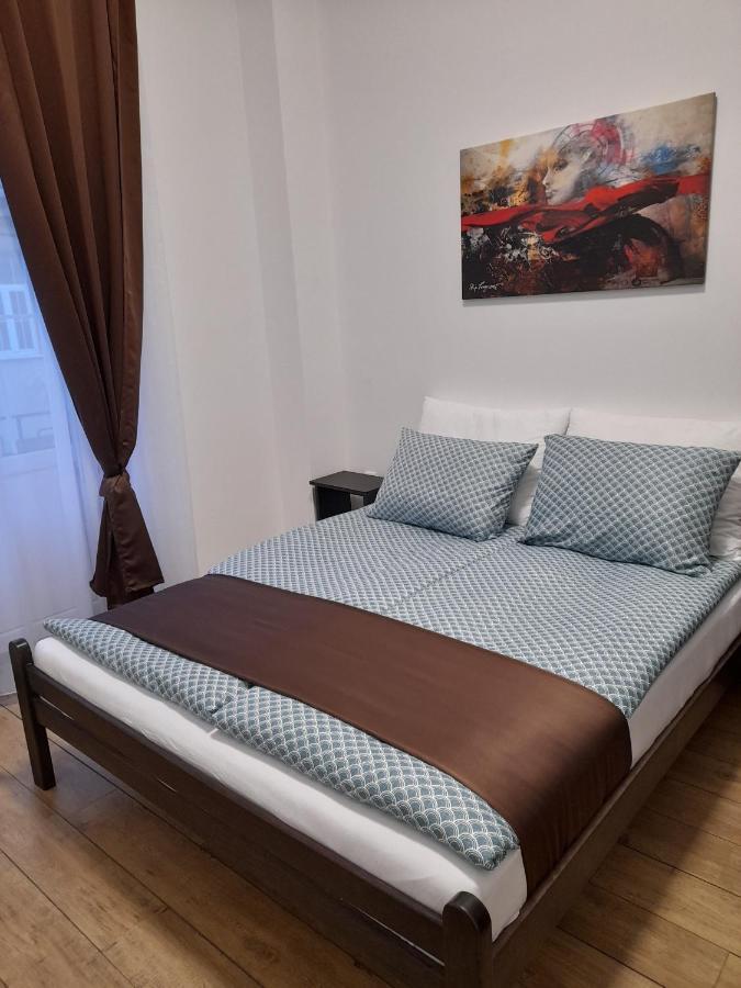 Apartment Artistika Belgrado Esterno foto