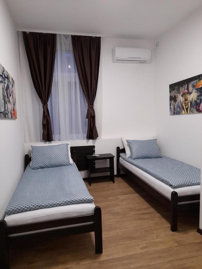 Apartment Artistika Belgrado Esterno foto